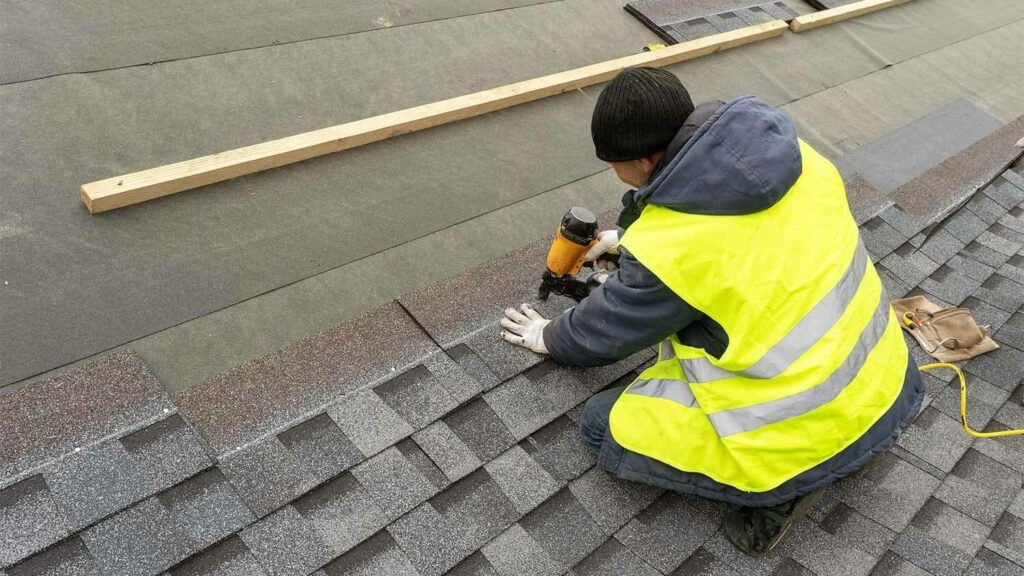 installing-new-asphalt-shingles